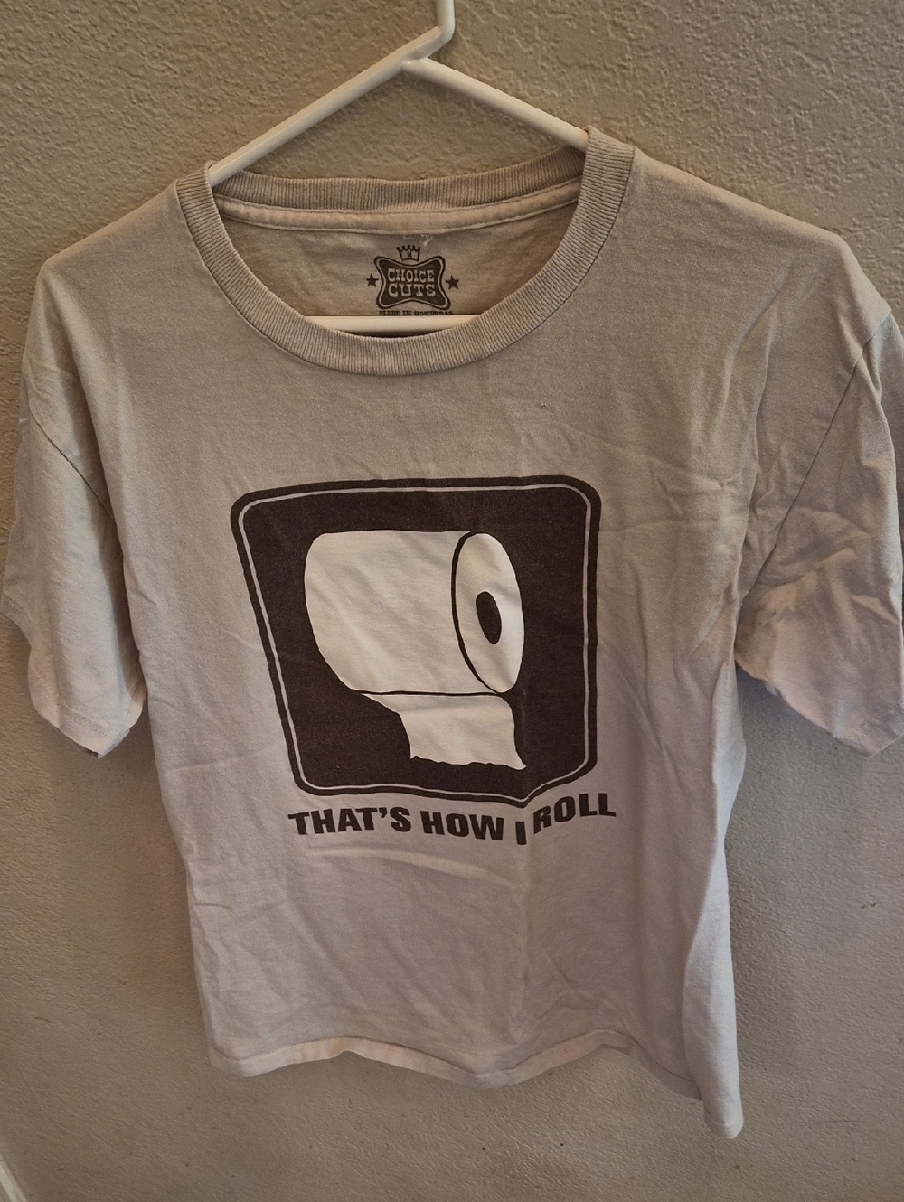 "That's How I Roll" Graphic Tee